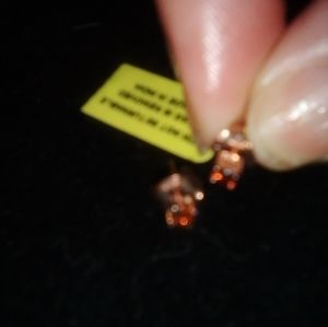 RED DIAMOND STUDS EARRINGS TDIAW 0.20CARATS